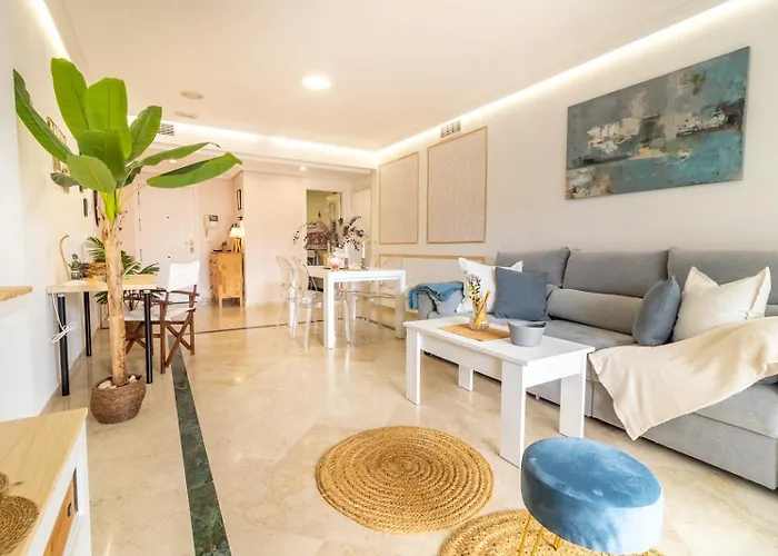 Gala En La Miilla De Oro * Marbella